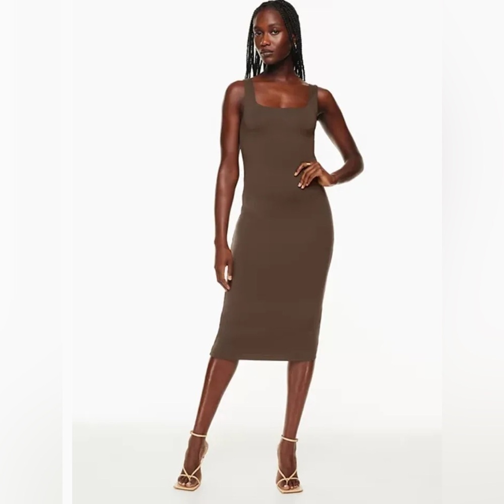 Aritzia Wilfred Contour Squareneck Midi Dress